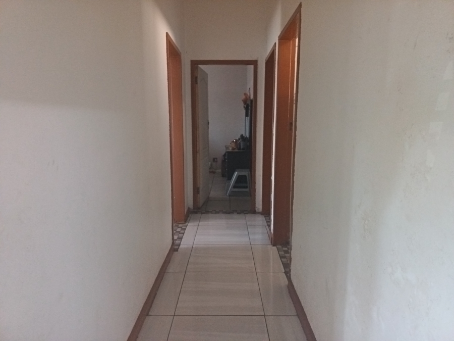 4 Bedroom Property for Sale in Algoa Park Eastern Cape